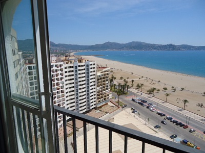 Appartement 2 chambres avec parking et vue sur mer