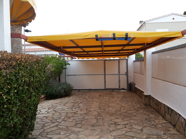 AMPURIABRAVA (girona)maison de 2 chambres quartier residenciel