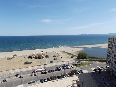 Studio cabine refait à neuf en 1ére ligne à Empuriabrava