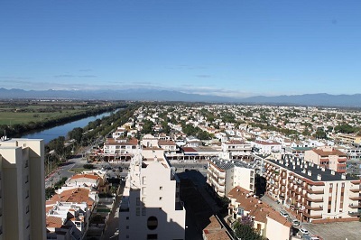 Appartement 2 chambres en 1ére ligne de mer à Empuriabrava